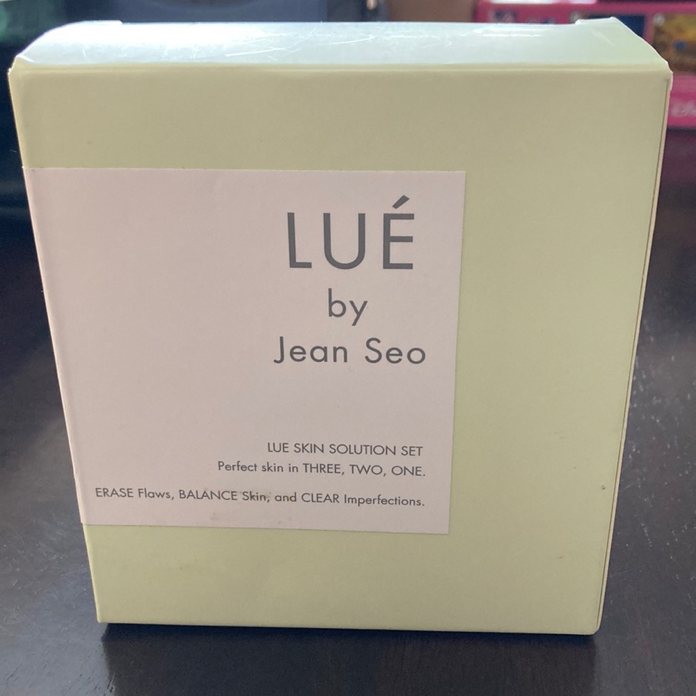 LUÉ By Jean Seo Skin Solution Set. New In Box.
